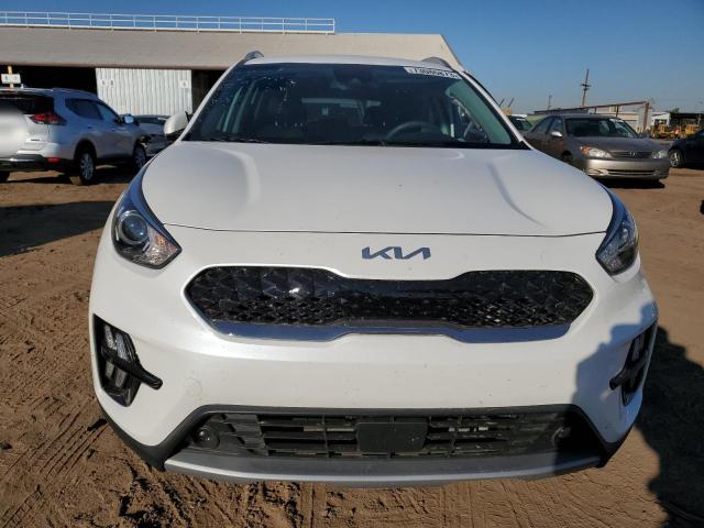 KNDCD3LD7N5548055 - 2022 KIA NIRO EX WHITE photo 5