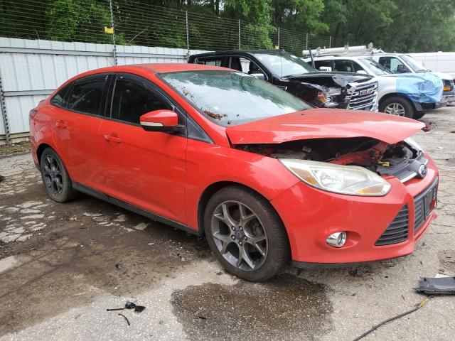 1FADP3F23DL252620 - 2013 FORD FOCUS SE RED photo 4