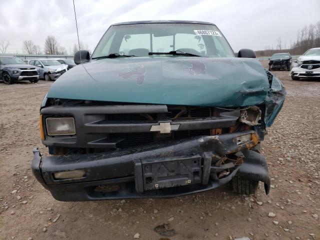 1GCCS1447VK122554 - 1997 CHEVROLET S TRUCK S10 GREEN photo 5