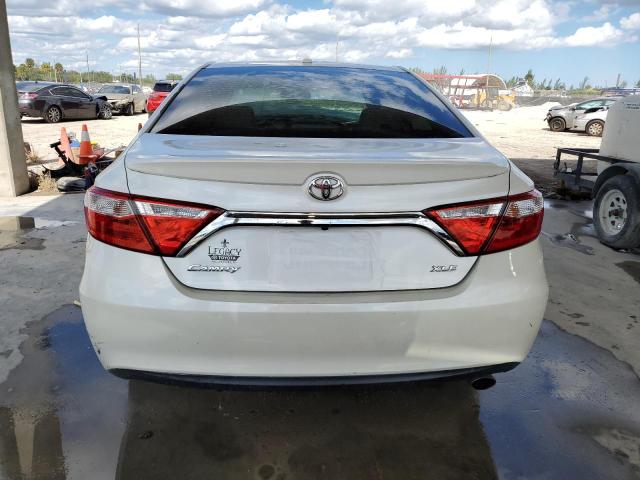 4T1BF1FKXFU049807 - 2015 TOYOTA CAMRY LE WHITE photo 6