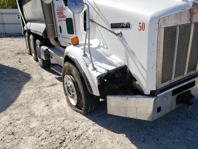 1NKDX0TX4AJ262717 - 2010 KENWORTH CONSTRUCTI T800 WHITE photo 9