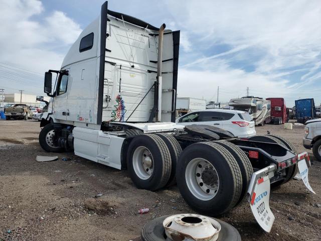 4V4NC9EH2JN896729 - 2018 VOLVO VN VNL WHITE photo 3