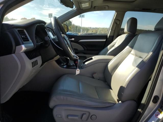 5TDKKRFH0GS147611 - 2016 TOYOTA HIGHLANDER XLE SILVER photo 7