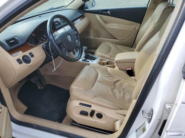 WVWEK73C47P013267 - 2007 VOLKSWAGEN PASSAT 2.0T LUXURY LEATHER WHITE photo 7