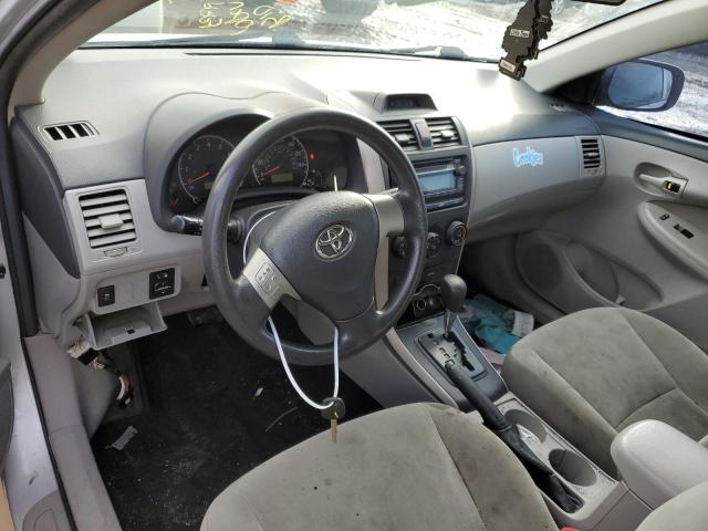 2T1BU4EE9DC057009 - 2013 TOYOTA COROLLA BASE SILVER photo 8