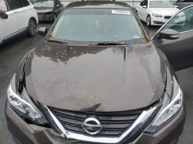 1N4AL3AP6HC190010 - 2017 NISSAN ALTIMA 2.5 BROWN photo 11