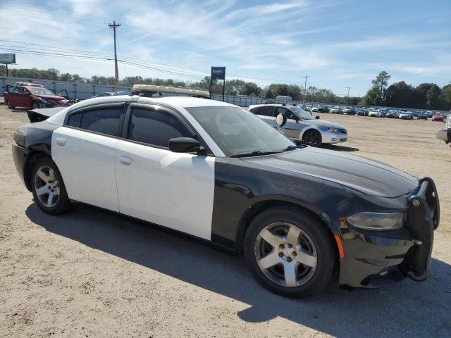 2C3CDXAT0FH748369 - 2015 DODGE CHARGER POLICE TWO TONE photo 4