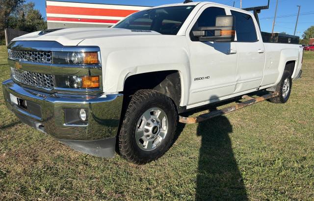 1GC1KSEY6KF102198 - 2019 CHEVROLET SILVERADO K2500 HEAVY DUTY LT WHITE photo 2