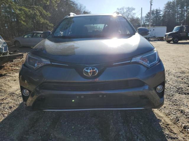 JTMRFREV1HD209329 - 2017 TOYOTA RAV4 XLE GRAY photo 5