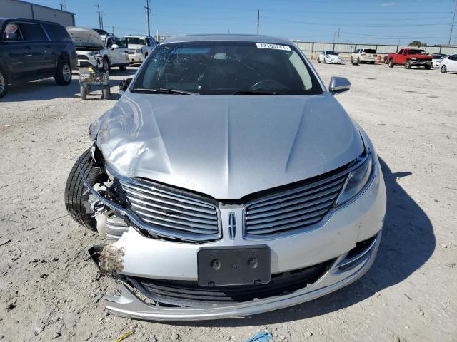 3LN6L2GK7FR616075 - 2015 LINCOLN MKZ SILVER photo 5
