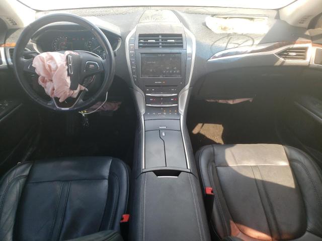 3LN6L2GK7FR616075 - 2015 LINCOLN MKZ SILVER photo 8