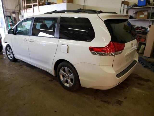 5TDKK3DC8DS328861 - 2013 TOYOTA SIENNA LE WHITE photo 2