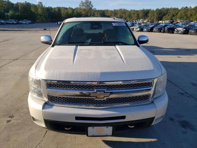 3GCPCTE03BG151879 - 2011 CHEVROLET SILVERADO C1500 LTZ WHITE photo 5