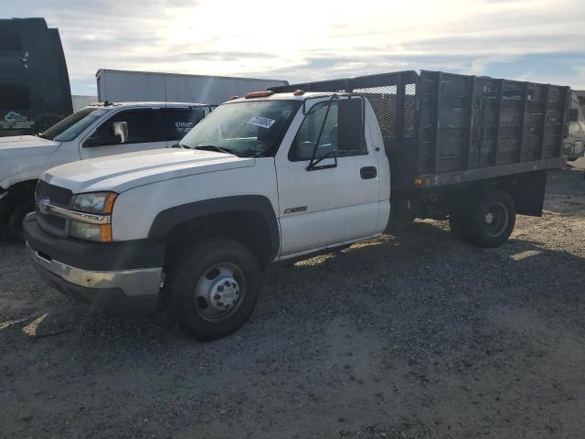 1GBJC34UX4E258338 - 2004 CHEVROLET SILVERADO C3500 WHITE photo 1