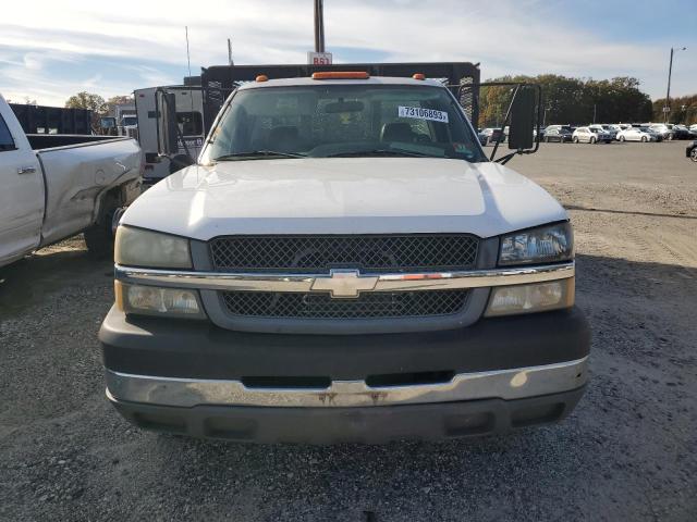 1GBJC34UX4E258338 - 2004 CHEVROLET SILVERADO C3500 WHITE photo 5