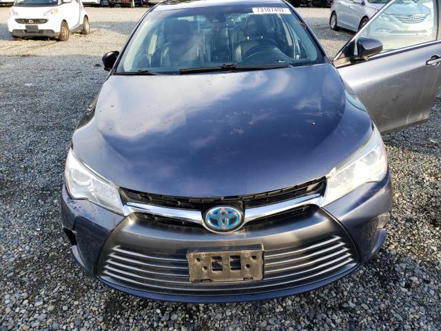 4T1BD1FKXGU195650 - 2016 TOYOTA CAMRY HYBRID BLUE photo 11