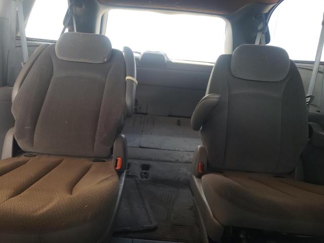 2A4GP54L66R760521 - 2006 CHRYSLER TOWN & COU TOURING 银色 照片 10