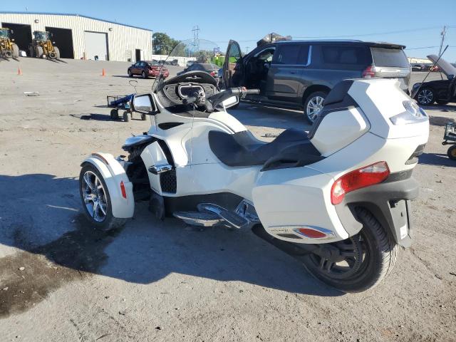 2BXNBDD26KV003584 - 2019 CAN-AM SPYDER ROA RT WHITE photo 3