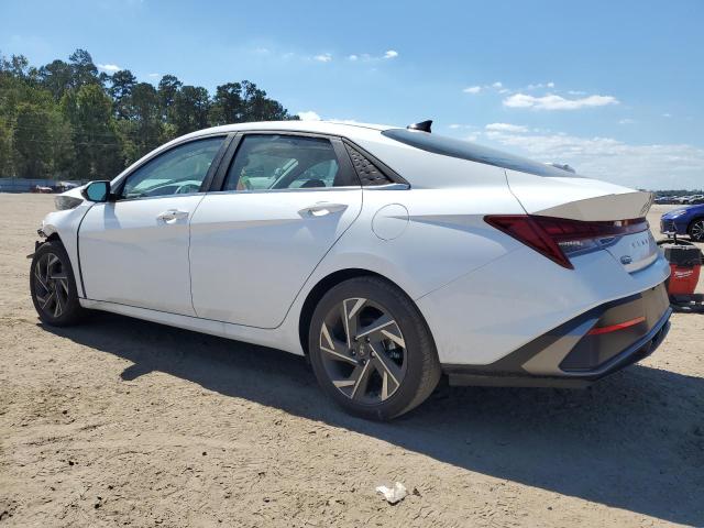 KMHLS4DG4RU720389 - 2024 HYUNDAI ELANTRA SEL WHITE photo 2