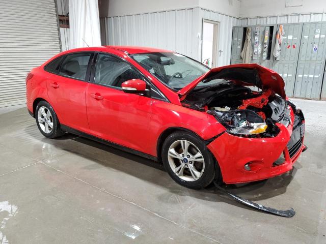 1FADP3F21EL389220 - 2014 FORD FOCUS SE RED photo 4