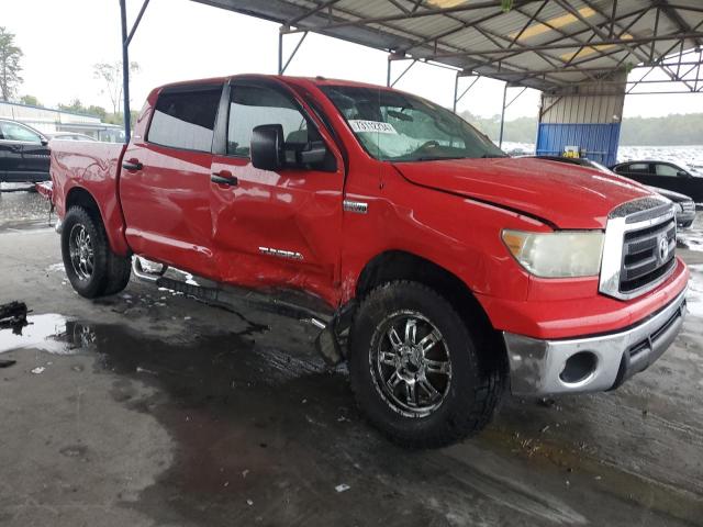 5TFDW5F19AX117520 - 2010 TOYOTA TUNDRA CREWMAX SR5 RED photo 4