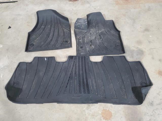 2C4RC1AG3JR309520 - 2018 CHRYSLER PACIFICA L BLUE photo 13