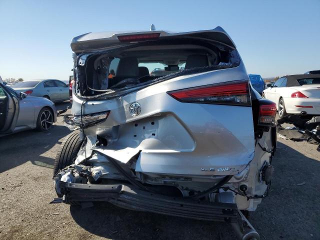 5TDGZRBH9MS553602 - 2021 TOYOTA HIGHLANDER XLE SILVER photo 6