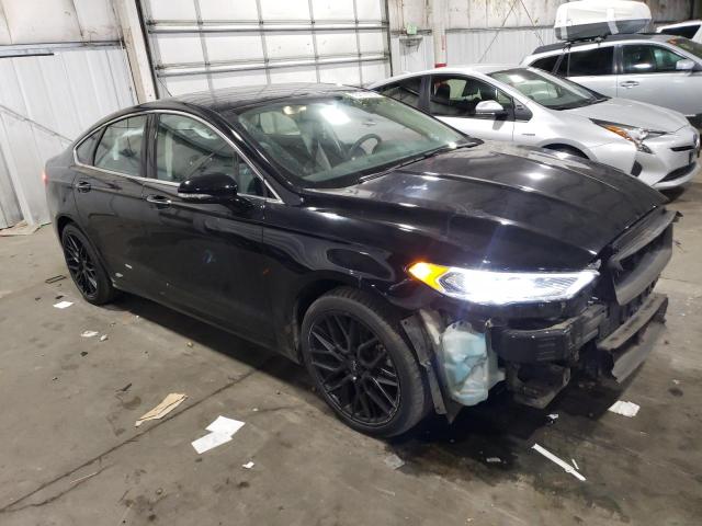 3FA6P0T92JR150859 - 2018 FORD FUSION SE BLACK photo 4