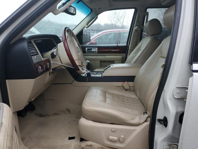 5LMFU285X5LJ04178 - 2005 LINCOLN NAVIGATOR 白色 照片 7