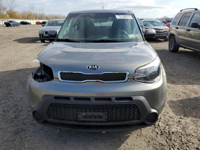 KNDJN2A27F7232547 - 2015 KIA SOUL GRAY photo 5