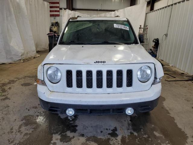 1C4NJPBA0ED545522 - 2014 JEEP PATRIOT SPORT WHITE photo 5