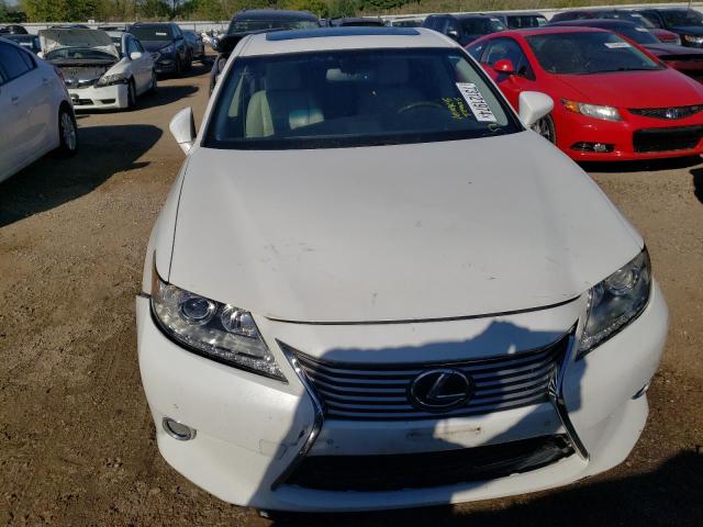 JTHBK1GG7D2028186 - 2013 LEXUS ES 350 WHITE photo 5