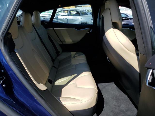 5YJSA1E21HF178650 - 2017 TESLA MODEL S ლურჯი ფოტო 10
