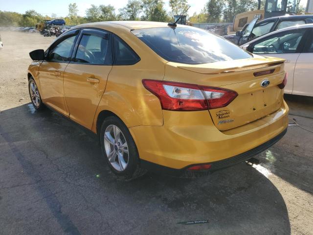 1FAHP3F25CL129031 - 2012 FORD FOCUS SE GOLD photo 2