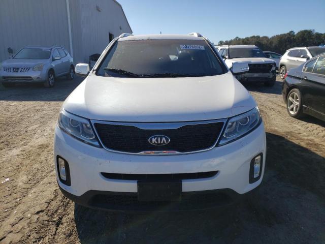 5XYKT4A6XEG464084 - 2014 KIA SORENTO LX WHITE photo 5