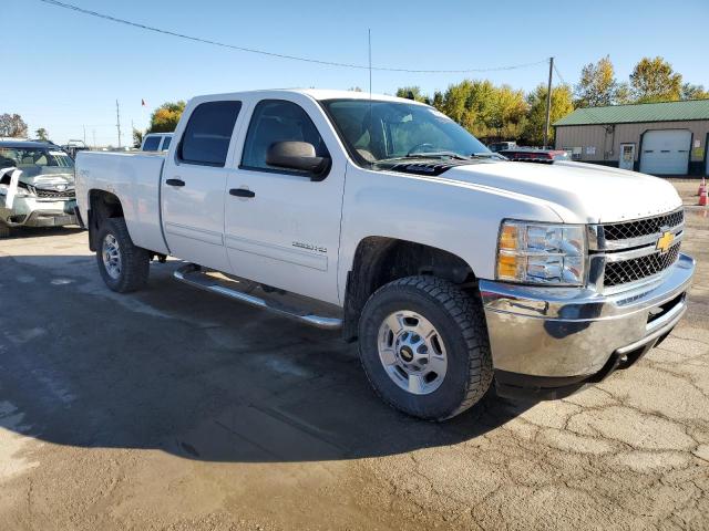 1GC1KXCG7DF149976 - 2013 CHEVROLET SILVERADO K2500 HEAVY DUTY LT WHITE photo 4