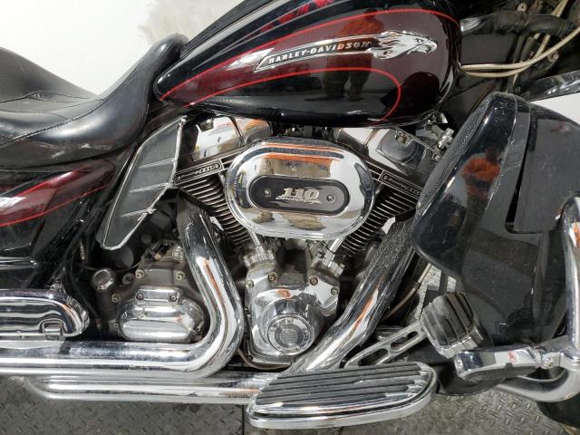 1HD1PZ814BB952152 - 2011 HARLEY-DAVIDSON FLHXSE2 TWO TONE photo 5