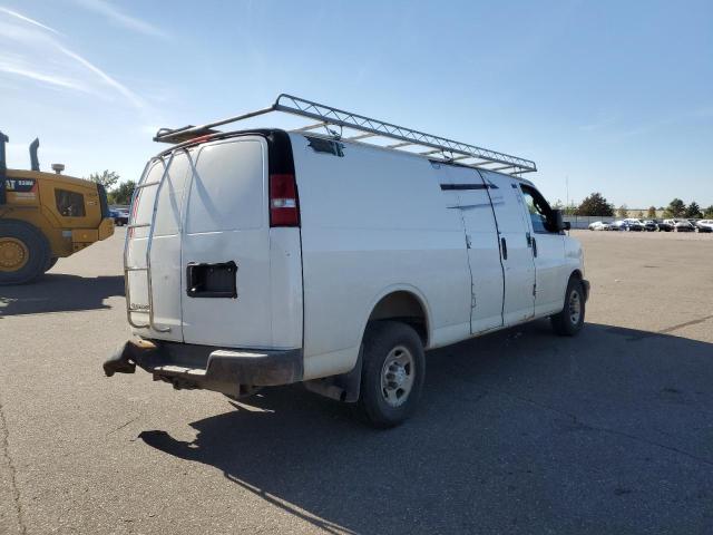 1GCWGBFF9G1252301 - 2016 CHEVROLET EXPRESS G2 WHITE photo 3