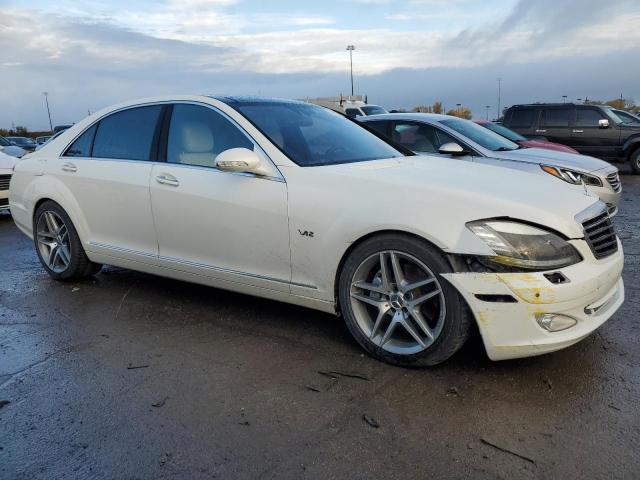 WDDNG76X09A254528 - 2009 MERCEDES-BENZ S 600 WHITE photo 4