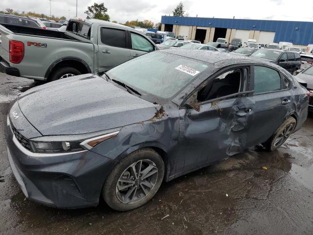 3KPF24ADXNE485288 - 2022 KIA FORTE FE GRAY photo 1