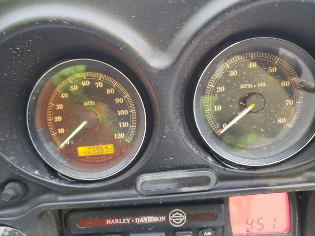 1HD1FCW164Y602881 - 2004 HARLEY-DAVIDSON FLHTCUI 白色 照片 8