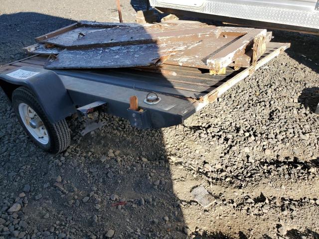 5DZBK0813YE000787 - 2000 UTILITY TRAILER შავი ფოტო 10