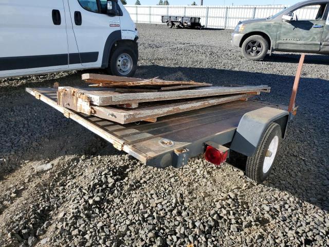5DZBK0813YE000787 - 2000 UTILITY TRAILER შავი ფოტო 3