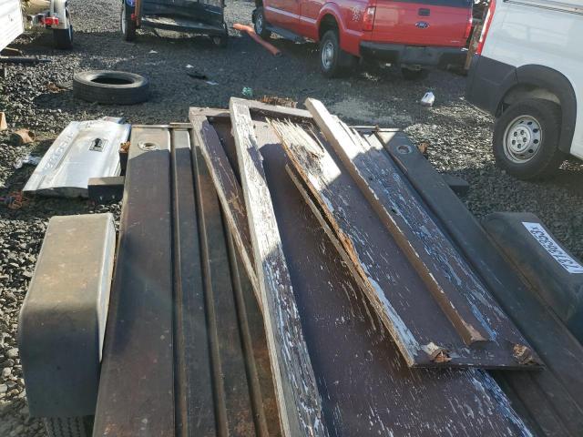 5DZBK0813YE000787 - 2000 UTILITY TRAILER შავი ფოტო 6