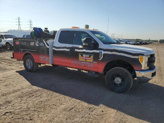 1FD8X3B68HED46647 - 2017 FORD F350 SUPER DUTY WHITE photo 4