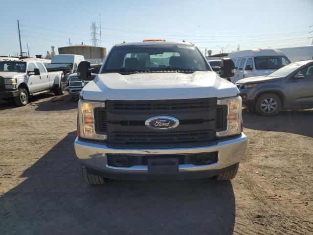 1FD8X3B68HED46647 - 2017 FORD F350 SUPER DUTY WHITE photo 5