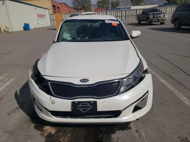 KNAGM4A78F5594593 - 2015 KIA OPTIMA LX WHITE photo 5