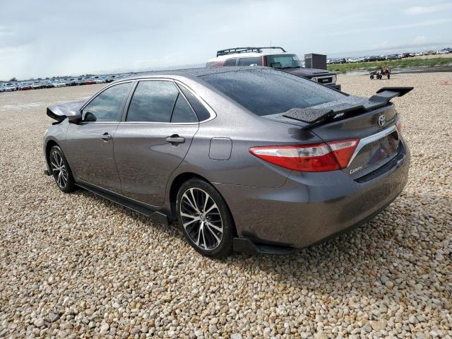 4T4BF1FK4GR577883 - 2016 TOYOTA CAMRY LE GRAY photo 2