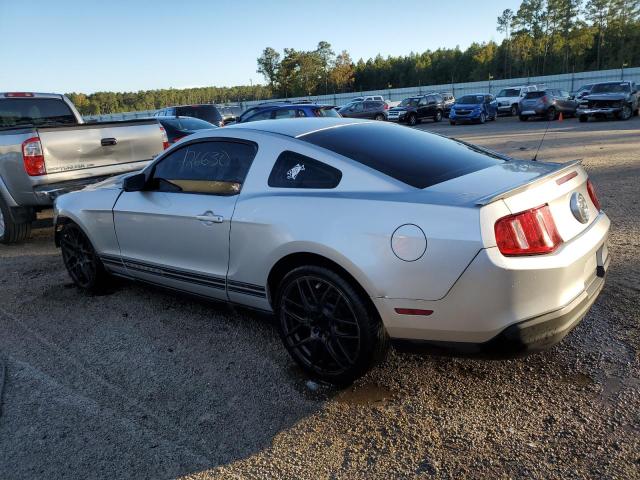 1ZVBP8AN3A5130997 - 2010 FORD MUSTANG WHITE photo 2