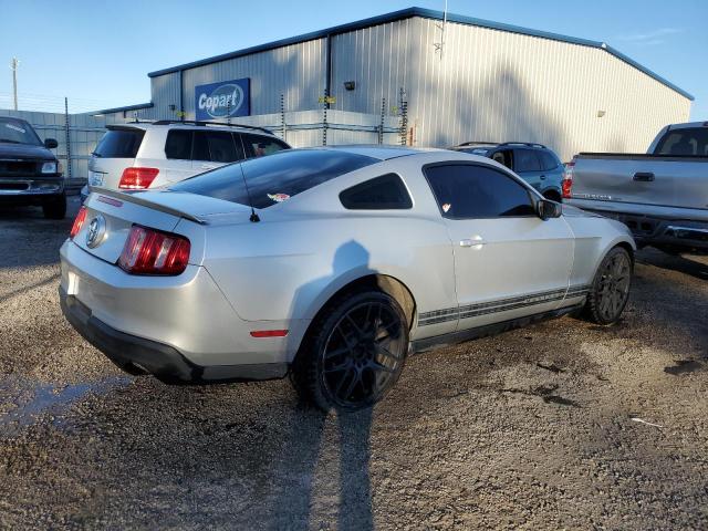 1ZVBP8AN3A5130997 - 2010 FORD MUSTANG WHITE photo 3